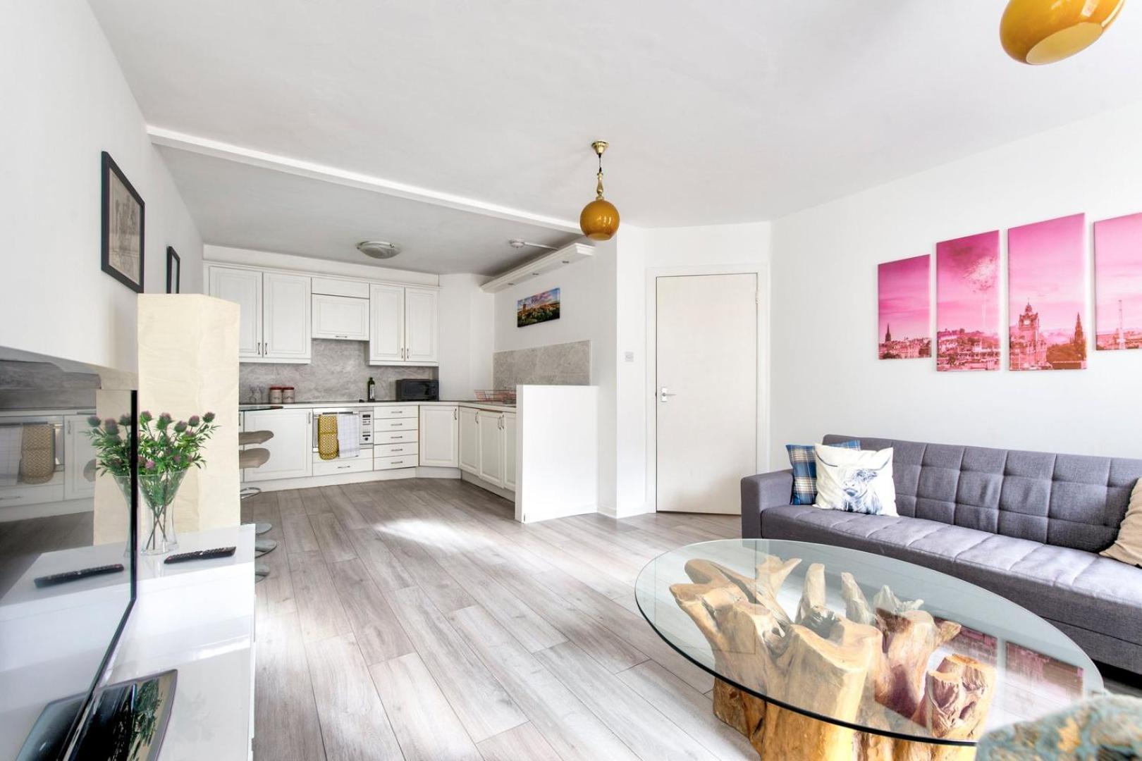 Guestready - Bright & Airy 1Br Flat In Center Lejlighed Edinburgh Eksteriør billede