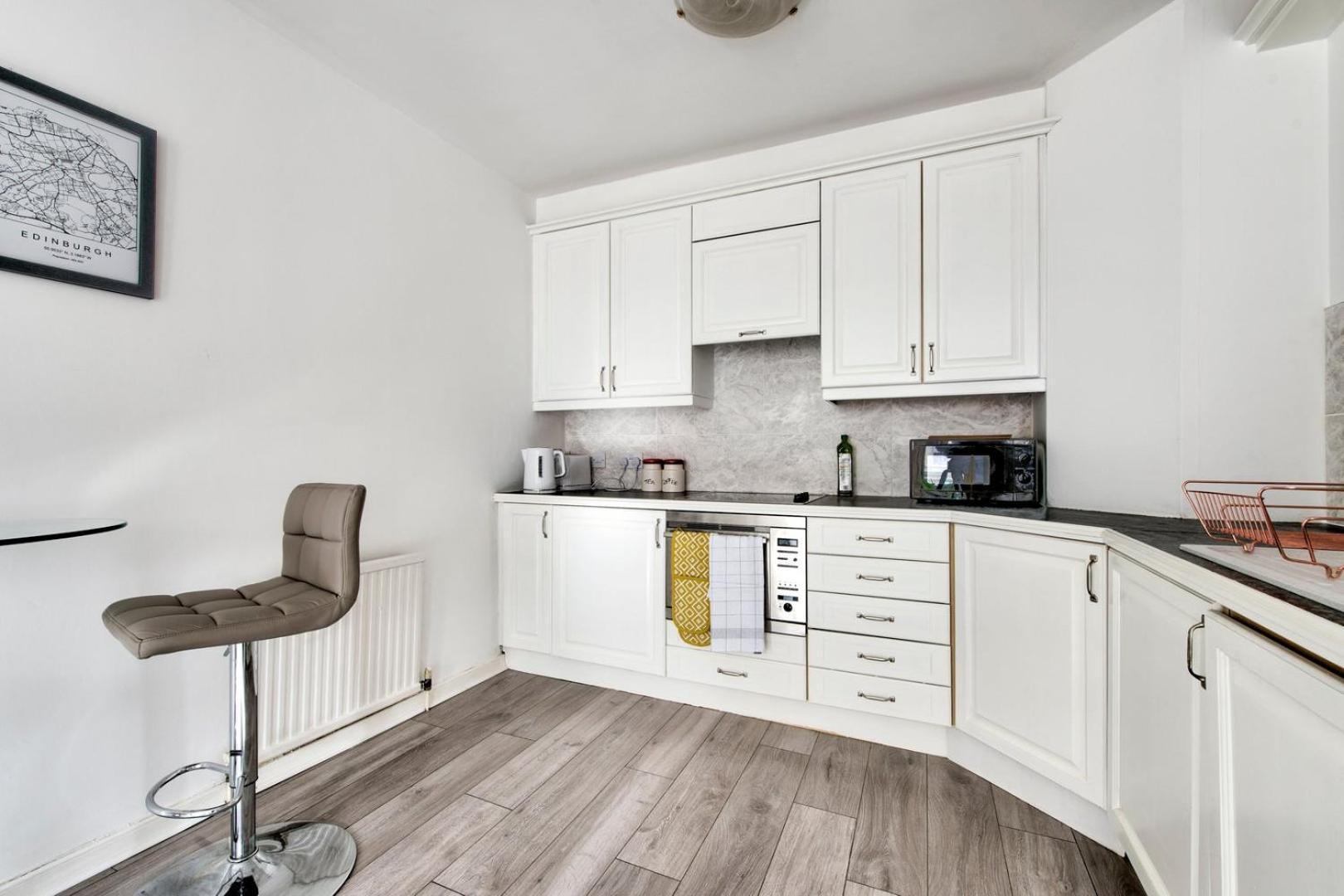 Guestready - Bright & Airy 1Br Flat In Center Lejlighed Edinburgh Eksteriør billede